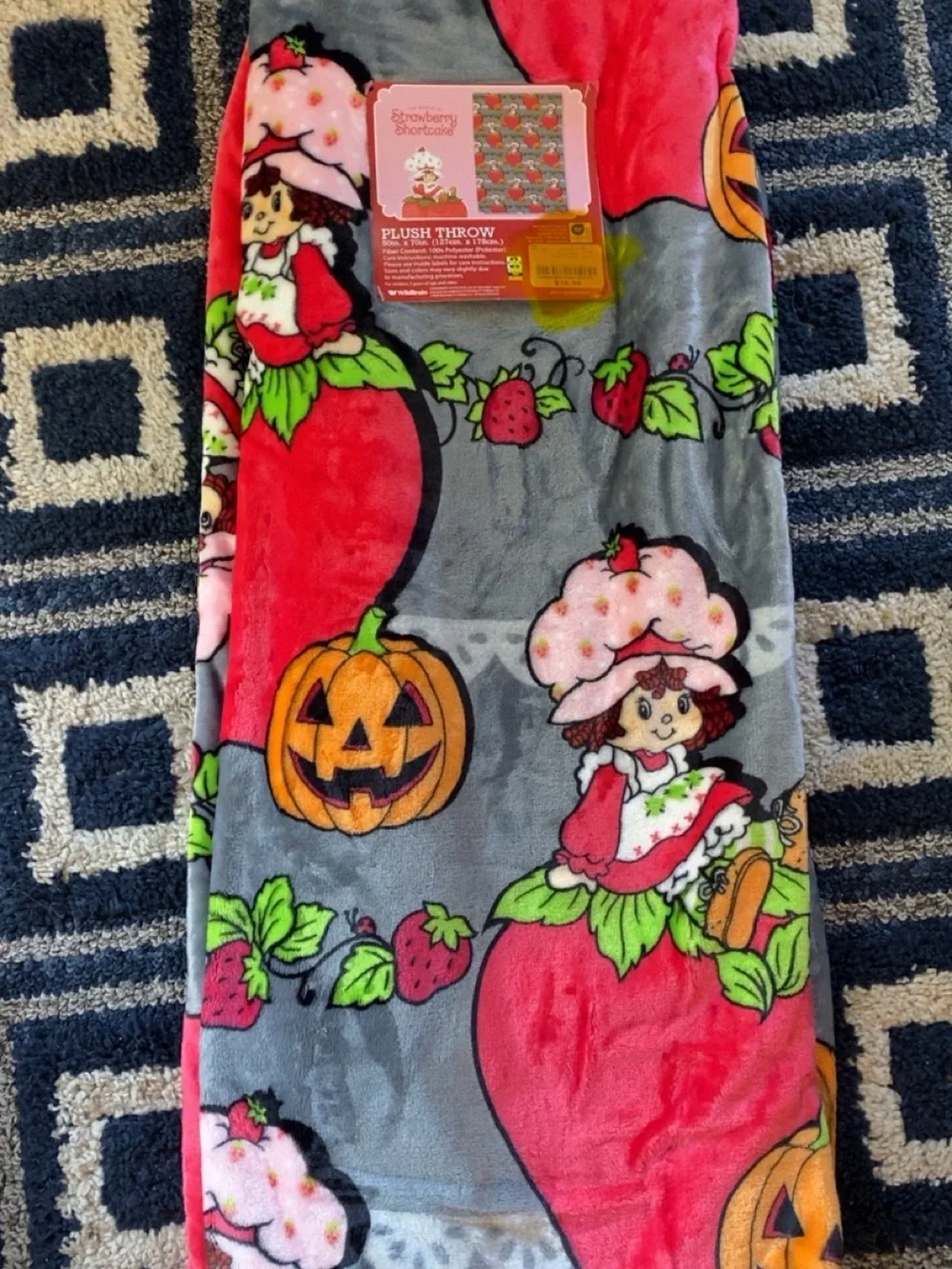 Strawberry Shortcake Plush Throw Blanket - Pink & Gray